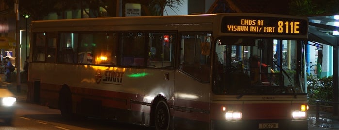 SBS Transit: Bus 811 is one of Singapore Bus Services II.