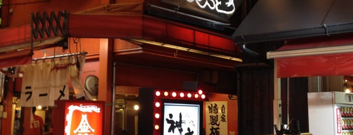どうとんぼり神座 道頓堀店 is one of the 本店 #1.