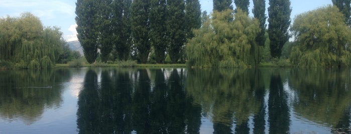 Lago Di Ortucchio is one of Pauline.