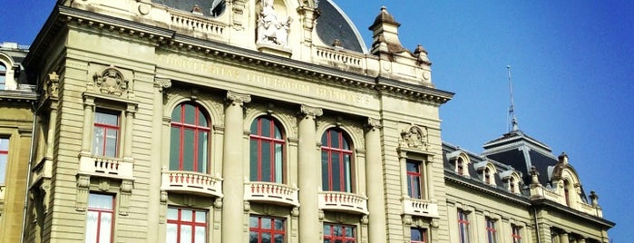 Hauptgebäude is one of UniBe.