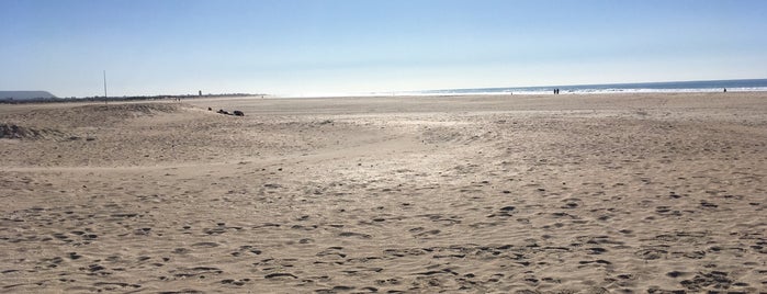 Playa los Bateles is one of Cadiz.