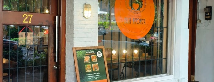 Dua Nyonya Cafe & Restaurant is one of Cafe and Coffee in Jakarta.