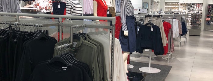 H&M is one of Bev : понравившиеся места.