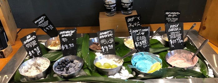 LUSH is one of Natalieさんのお気に入りスポット.