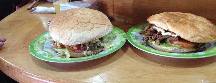 Club Sandwich Patagonia is one of Héctor : понравившиеся места.
