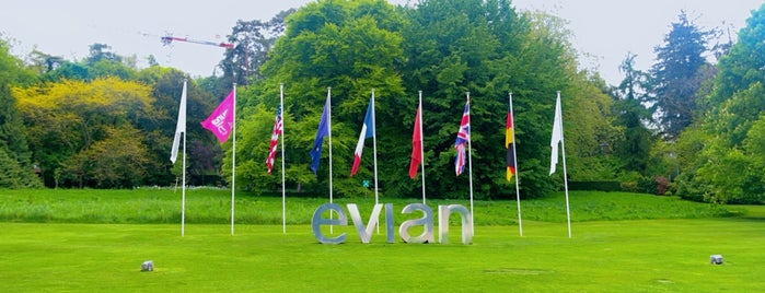 Évian-les-Bains is one of Geneve Lausanne.