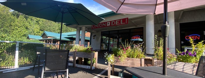 Union Square Deli is one of the regulars.