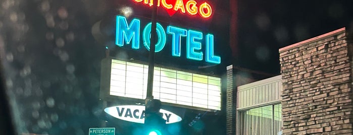 Heart Of Chicago Motel is one of Road Trip.