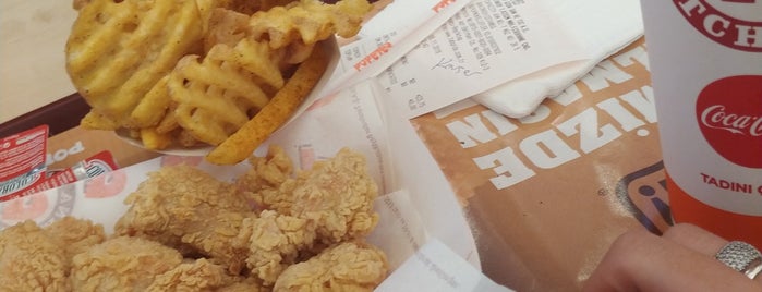 Popeyes Louisiana Kitchen is one of Tubissさんのお気に入りスポット.