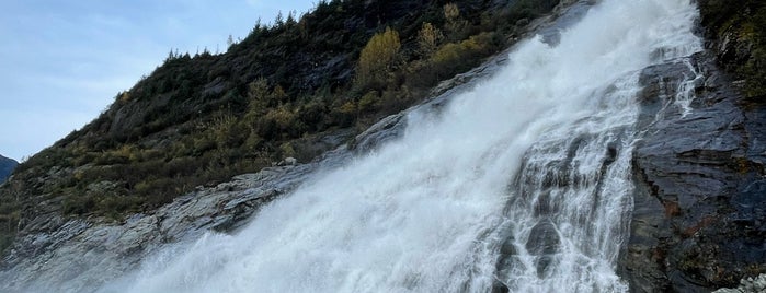 Nugget Falls is one of Alaska Faves.