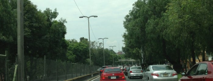 Viaducto Tlalpan is one of Lauraさんのお気に入りスポット.