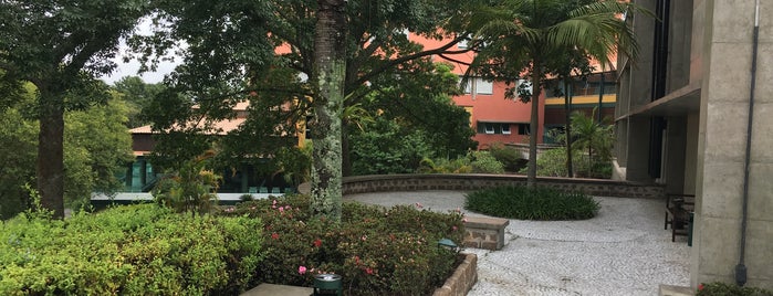 Hotel Almenat is one of Camila Marciaさんのお気に入りスポット.