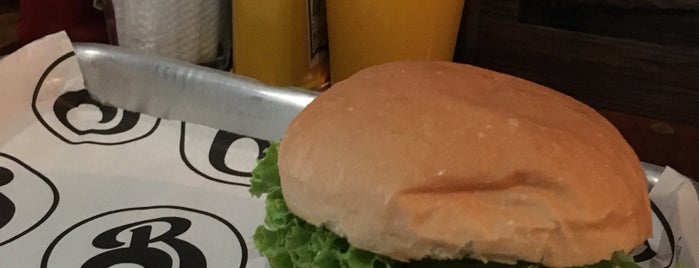 Bronco Burger is one of Locais curtidos por Camila Marcia.