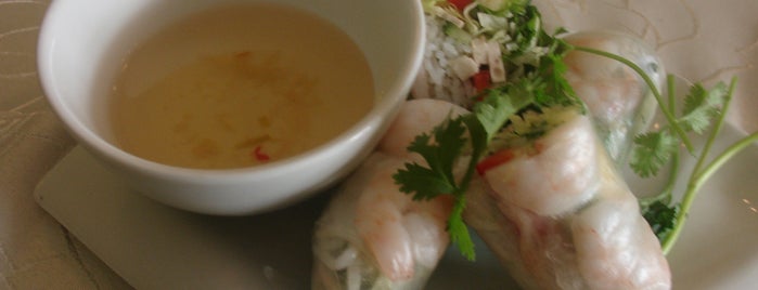 Saigon Restaurant is one of Poledni kvalita kolem Smblz.
