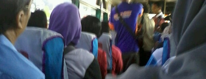 Bus Borobudur ~ Malang Banyuwangi is one of Transporter.