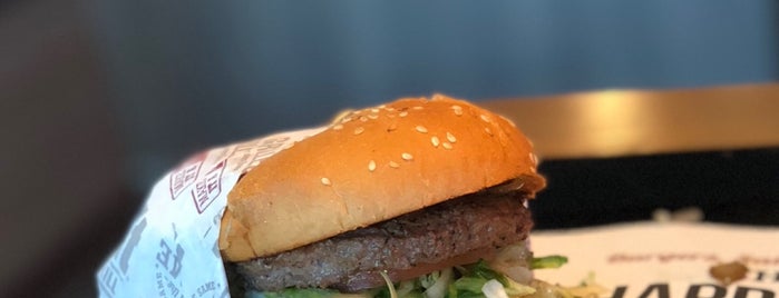 The Habit Burger Grill is one of Ryan : понравившиеся места.