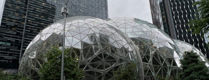 Amazon - The Spheres is one of Lieux qui ont plu à Moheet.