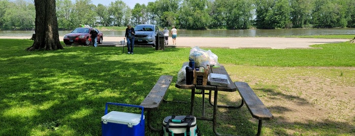 Prophetstown State Park is one of Illinois: State and National Parks.