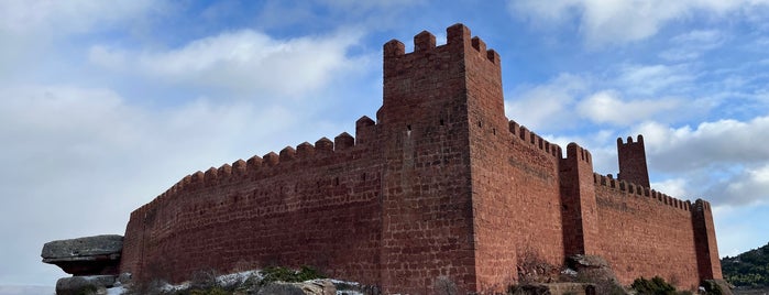 Castillo de Peracense is one of #sienteteruel summer.