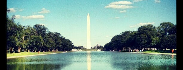Lincoln Memorial Reflecting Pool is one of Must visit places in Washington D.C..