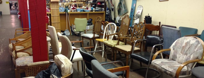Restoration Ministries is one of Chicagoland Thrift Stores.