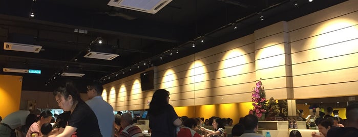 龍轩港式点心 Dragon Inn Restaurant is one of Dim Sum.