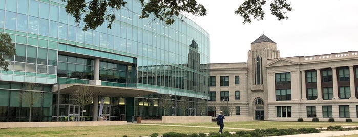 HCC Central Campus is one of Campus Houston.