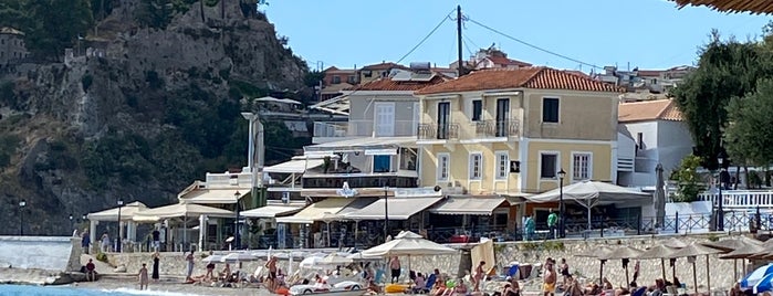 Bianco is one of Parga Paxoi.