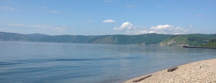 Lake Baikal is one of 100 чудес России.