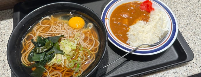 富士そば 京急蒲田店 is one of 良く行く食い物屋.