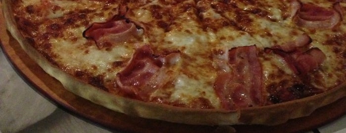 Pizza Hut Glyfada is one of my athens' list!!!!.