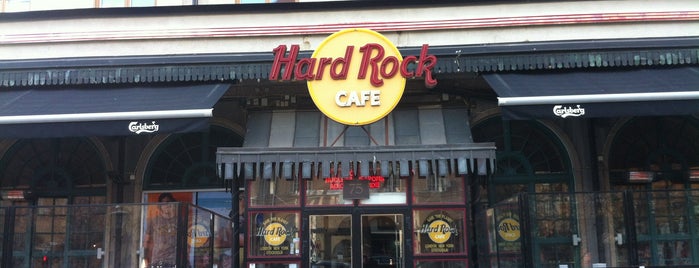 Hard Rock Cafe is one of Stocholm Yemek.