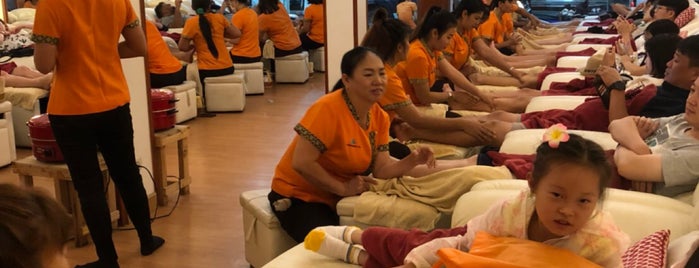Crystal Palace Massage is one of Locais curtidos por veysel.
