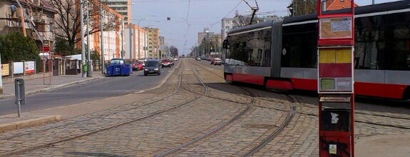 Sídliště Petřiny (tram) is one of Tramvajové zastávky v Praze (díl první).