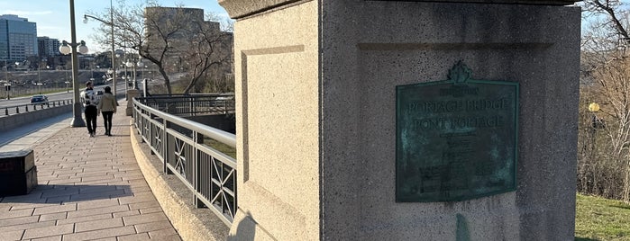 Pont du Portage Bridge is one of Ottawa to-do list.