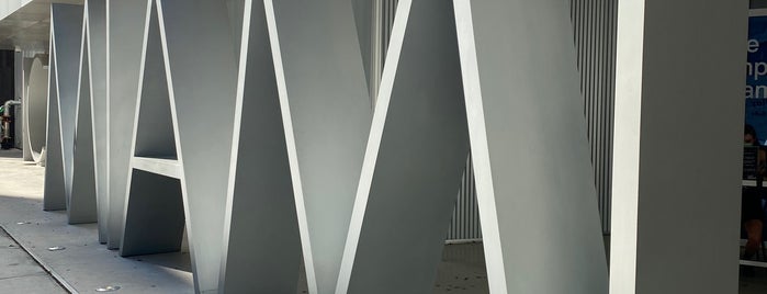 Institute of Contemporary Art is one of Lieux qui ont plu à Sasha.