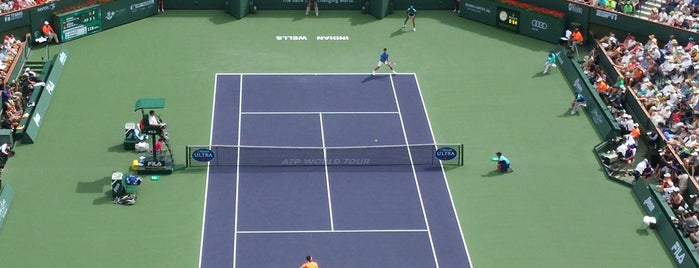 BNP Paribas Open Stadium Court is one of Orte, die Sal gefallen.