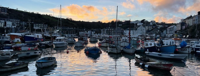 Mevagissey Harbour is one of Chlostan.
