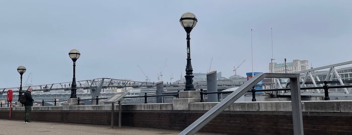 Millennium Bridge is one of New London.