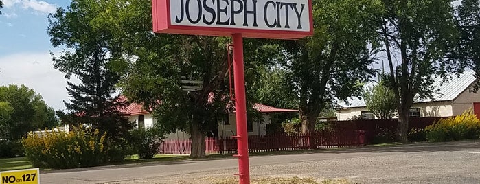 Joseph City is one of Ahmad🌵'ın Kaydettiği Mekanlar.