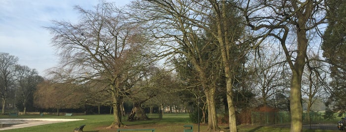 Tettenhall Upper Green is one of Lugares favoritos de Daniel.