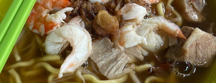 Joo Chiat Place Fried Kway Teow is one of SINGAPORE Delicacies.