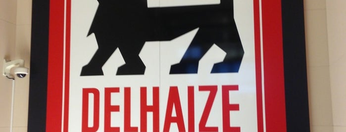 Delhaize is one of Lugares favoritos de Eileen.