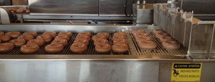 Krispy Kreme is one of Orte, die Omer gefallen.
