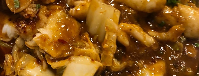 Chef Wang is one of Kimmie 님이 저장한 장소.