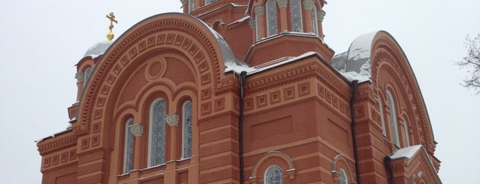 Покровский Хотьков ставропигиальный женский монастырь is one of Обители.