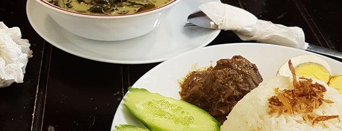 Shalom Indonesian Restaurant is one of Gespeicherte Orte von Greg.