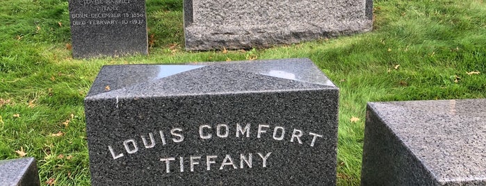 Louis Comfort Tiffany's Grave is one of NYC DOs.