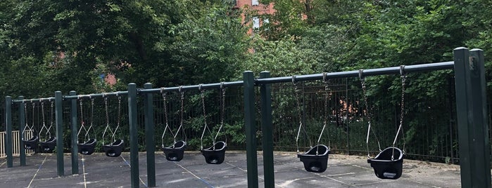 Lincoln Road Playground is one of Recreation.