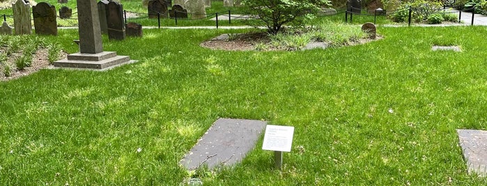 Grave of Angelica Schuyler Church is one of Things to due.